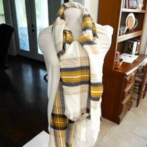H&M Stripped Scarf NWT Accessories Wrap Cozy Warm Soft
